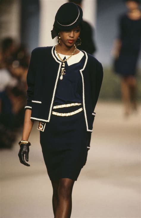 history of Chanel clothing